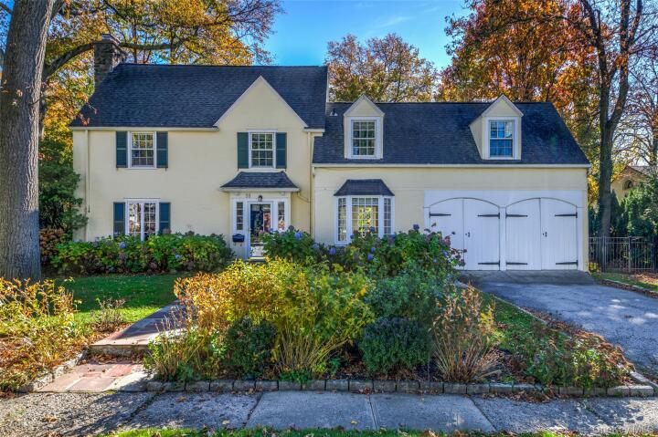 Property photo # 1