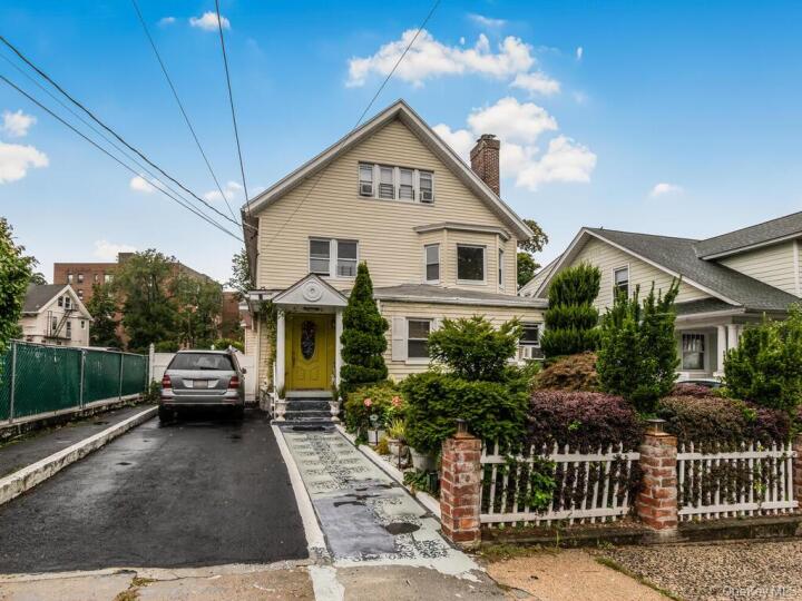 Property photo # 1
