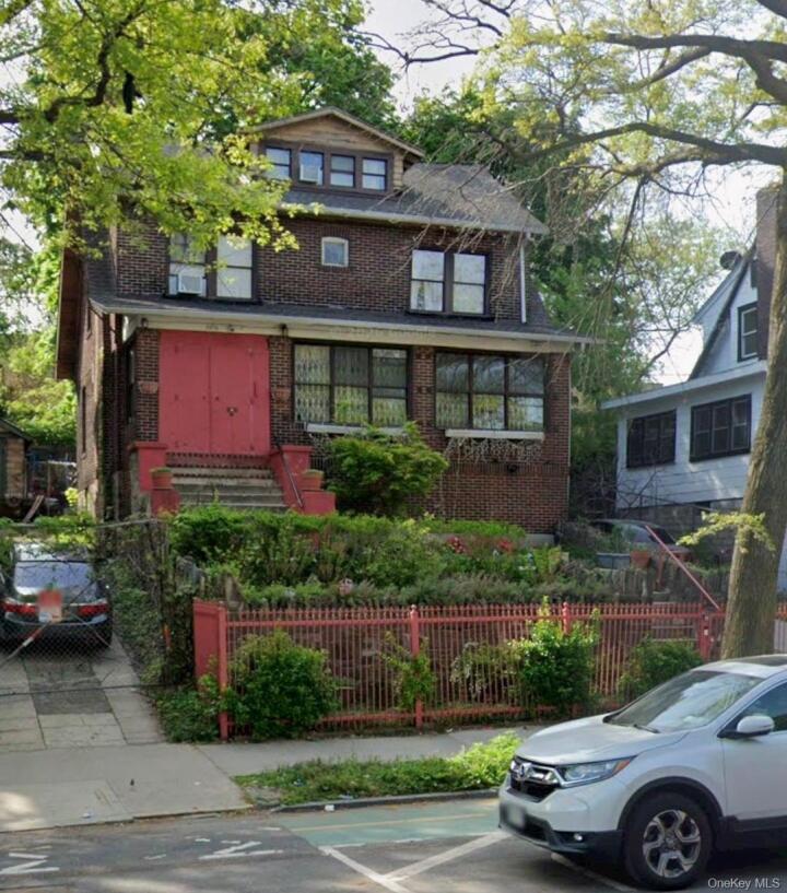 Property photo # 1