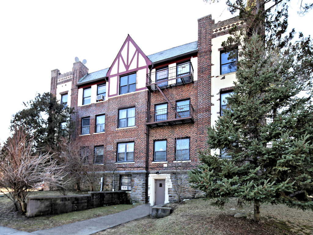 Property photo # 1