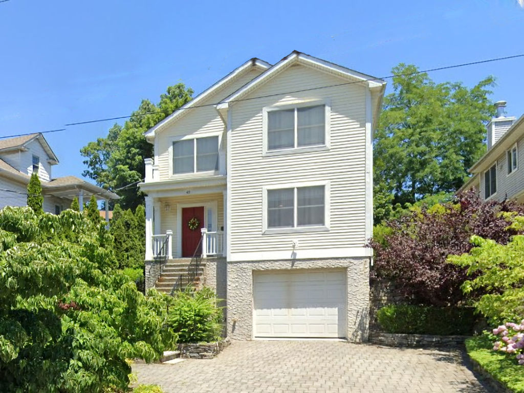 Property photo # 1