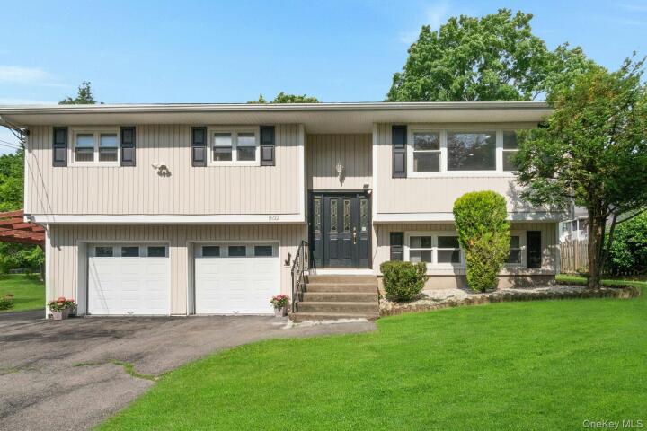 Property photo # 1