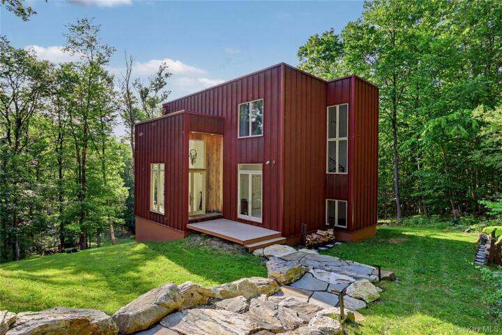 Property photo # 1