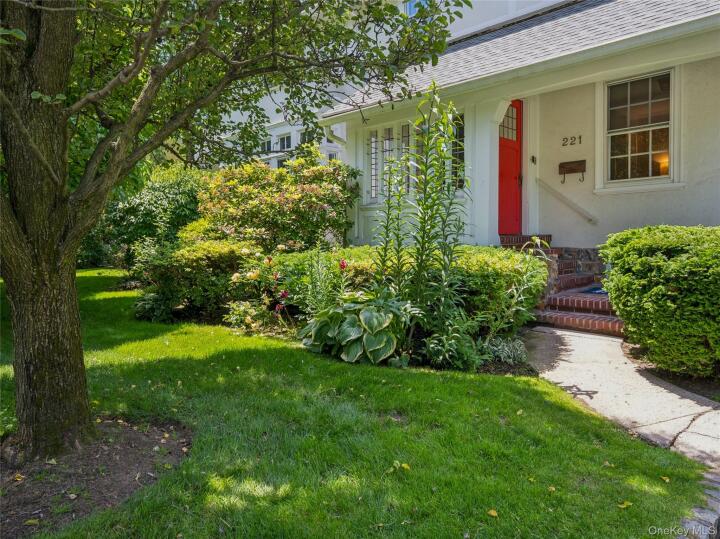 Property photo # 1