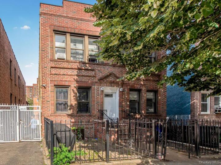 Property photo # 1