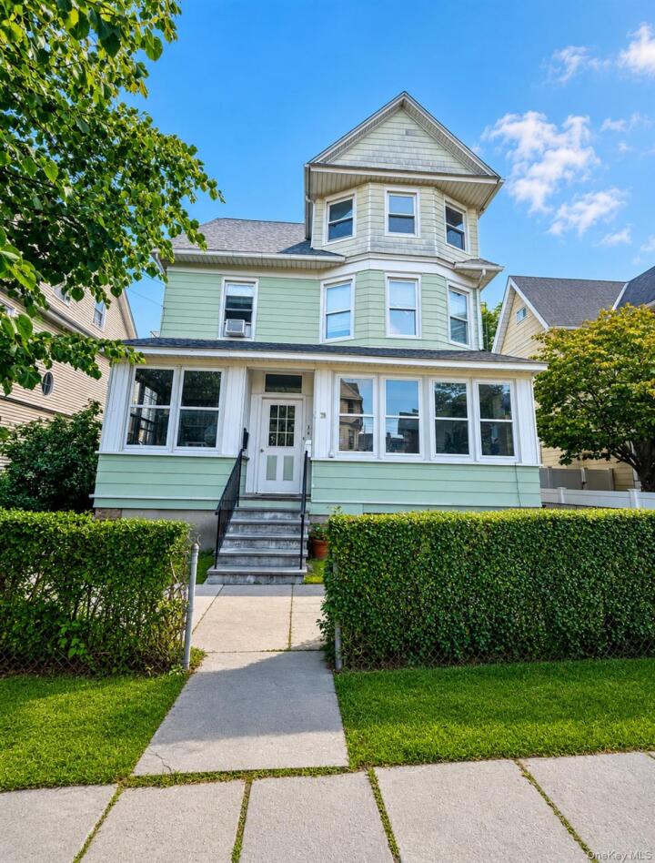 Property photo # 1