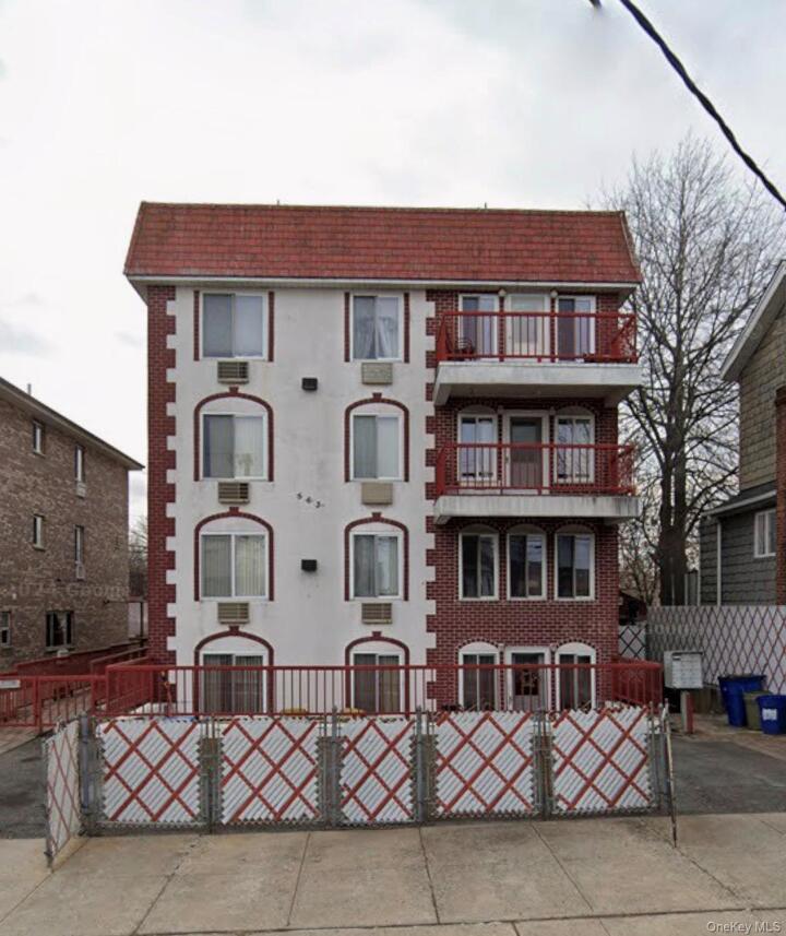 Property photo # 1