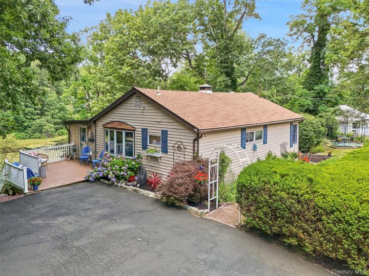 Property photo # 1