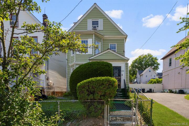 Property photo # 1