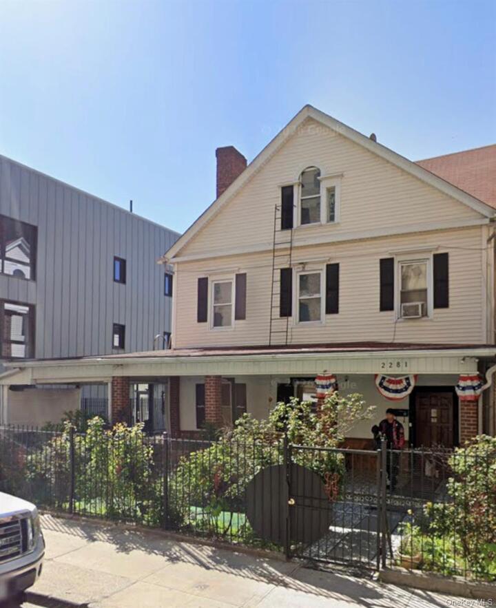 Property photo # 1
