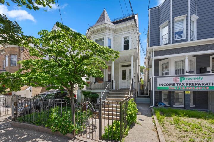 Property photo # 1