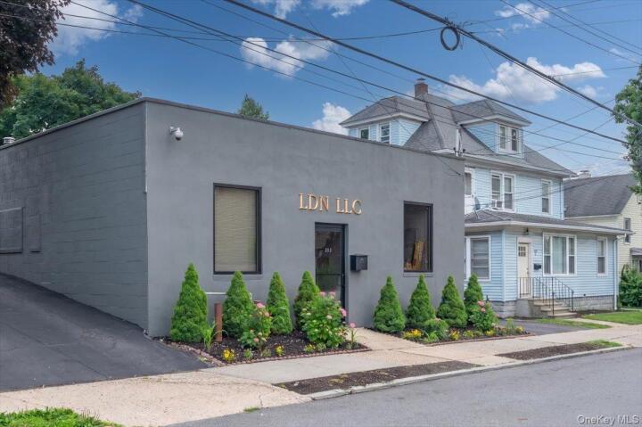 Property photo # 1