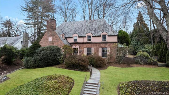 Property photo # 1
