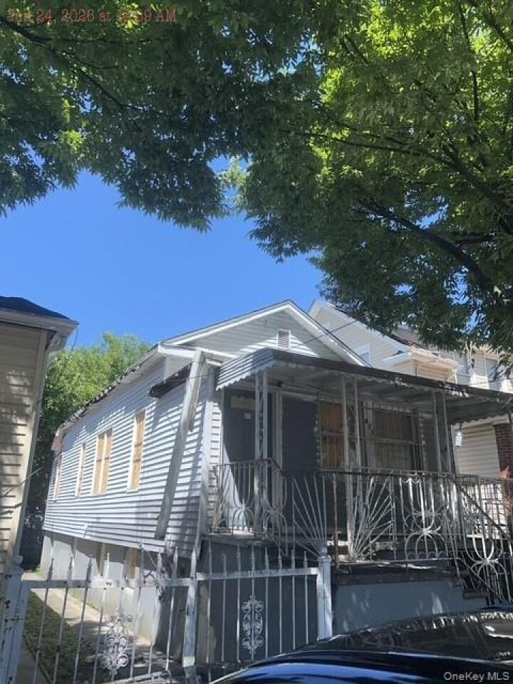 Property photo # 1