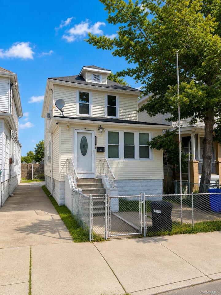 Property photo # 1