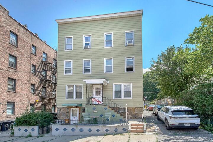 Property photo # 1