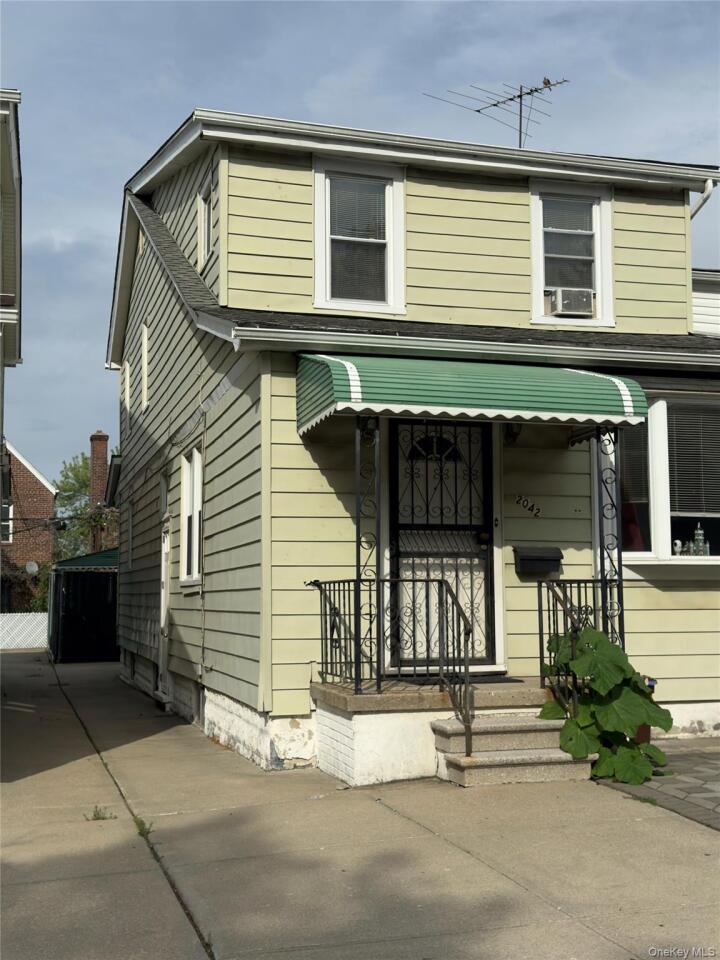 Property photo # 1