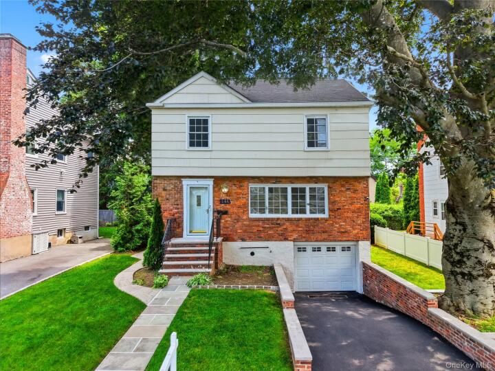 Property photo # 1