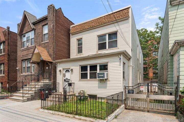 Property photo # 1