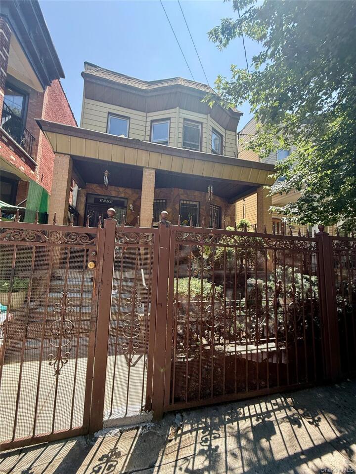 Property photo # 1