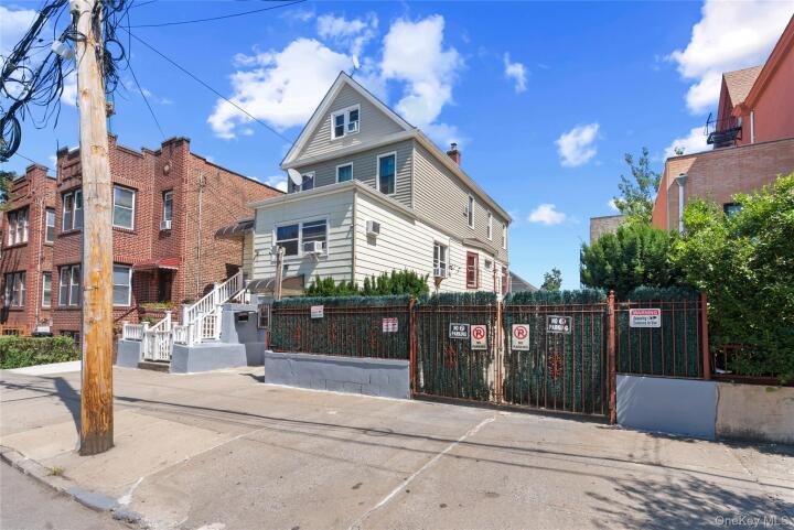 Property photo # 1