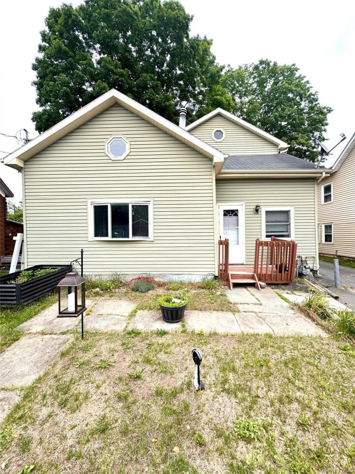 Property photo # 1