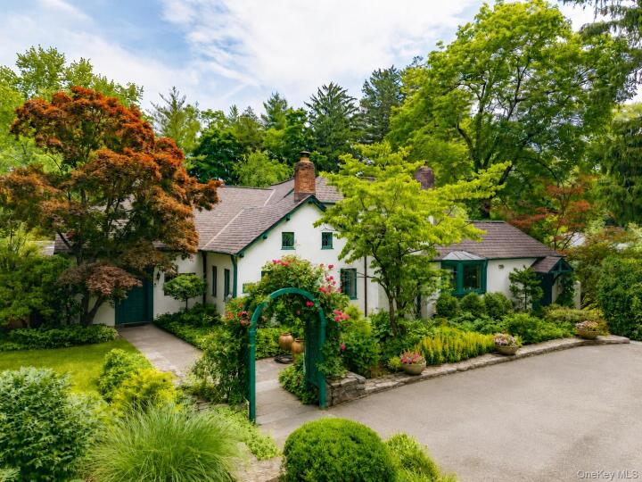 Property photo # 1