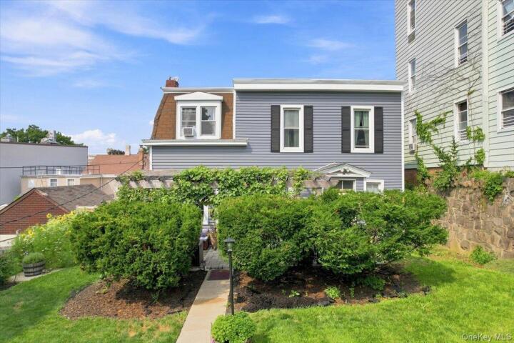 Property photo # 1