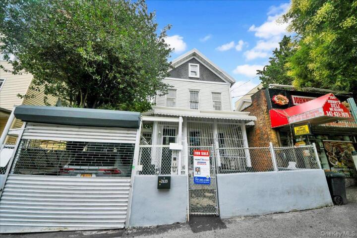 Property photo # 1