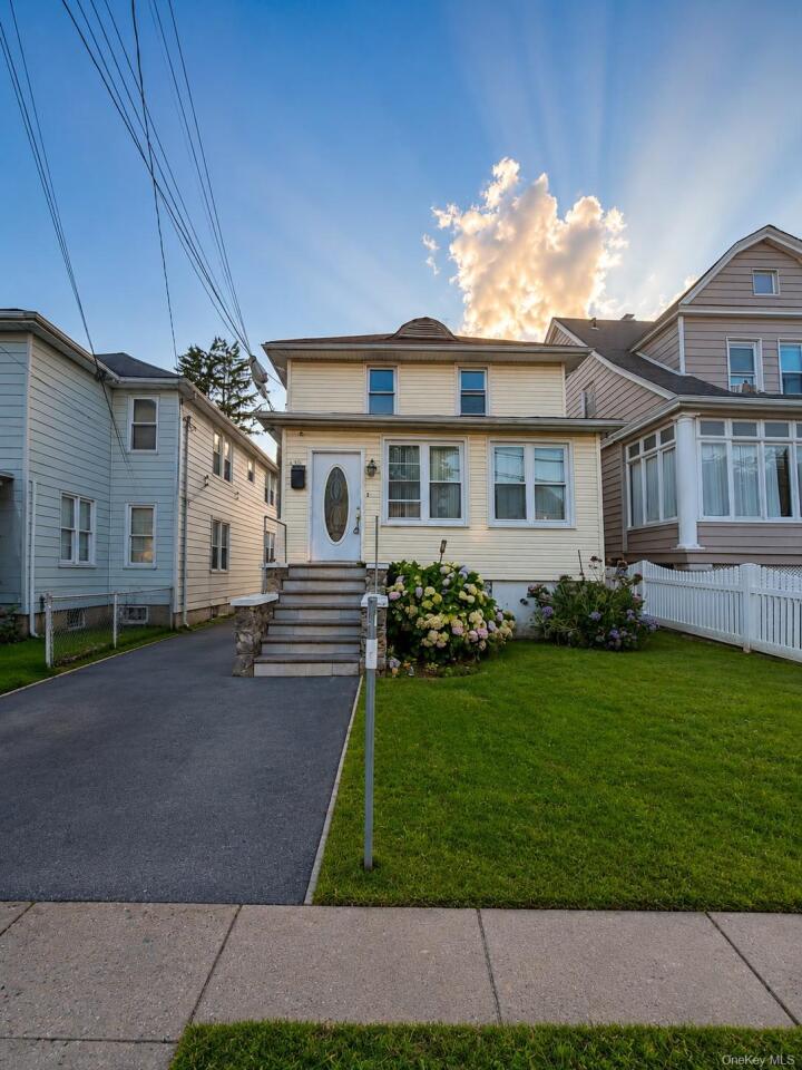 Property photo # 1