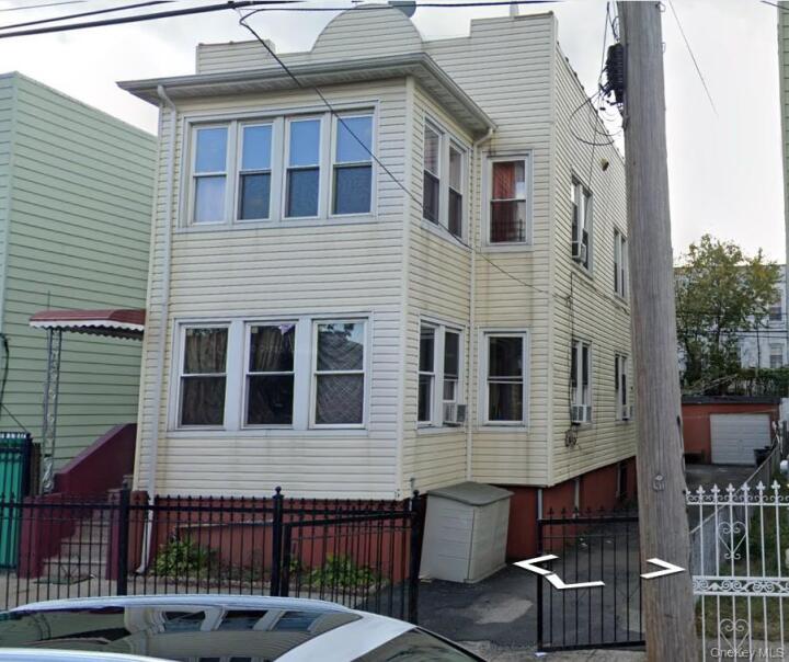 Property photo # 1