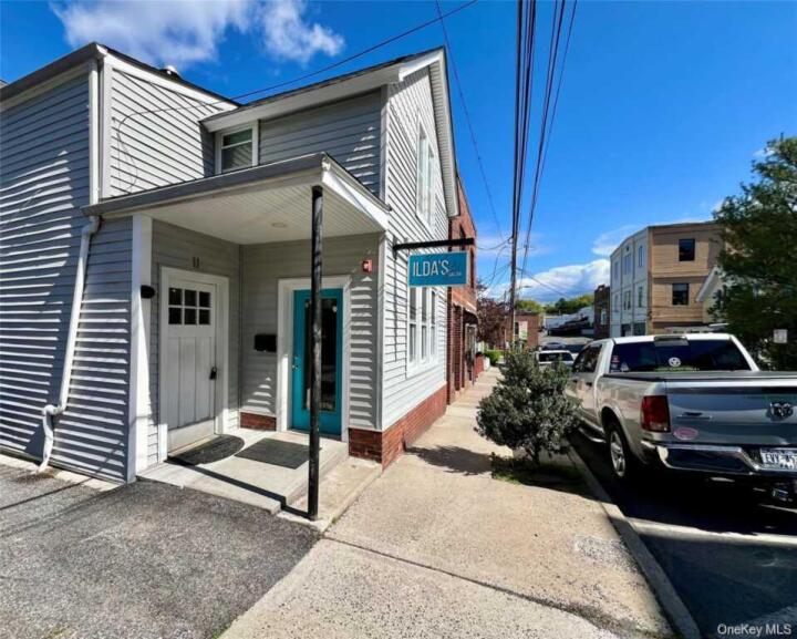 Property photo # 1