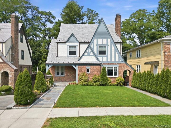 Property photo # 1