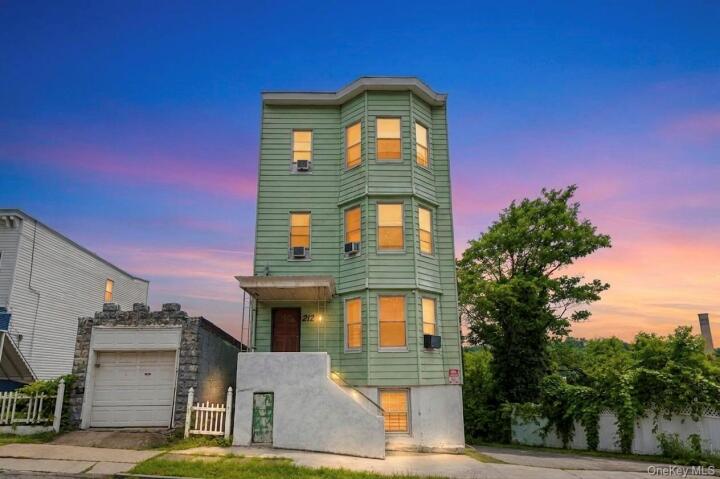 Property photo # 1