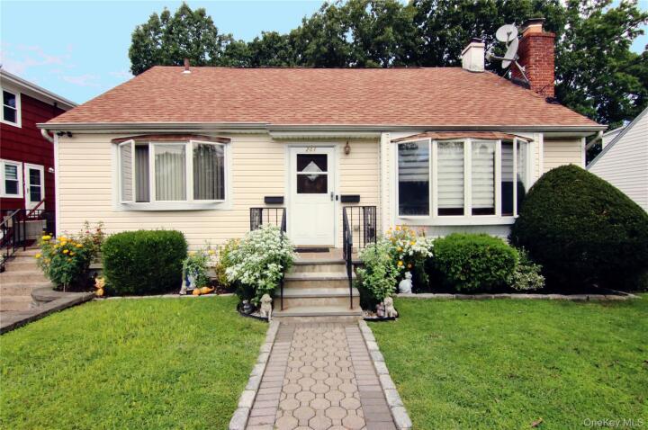 Property photo # 1