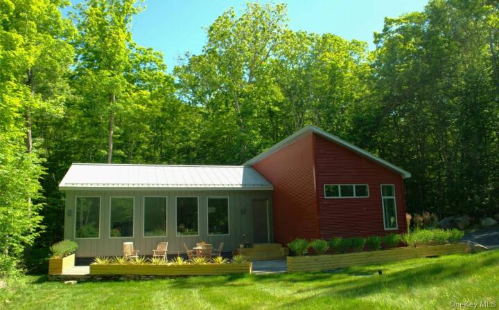 Property photo # 1