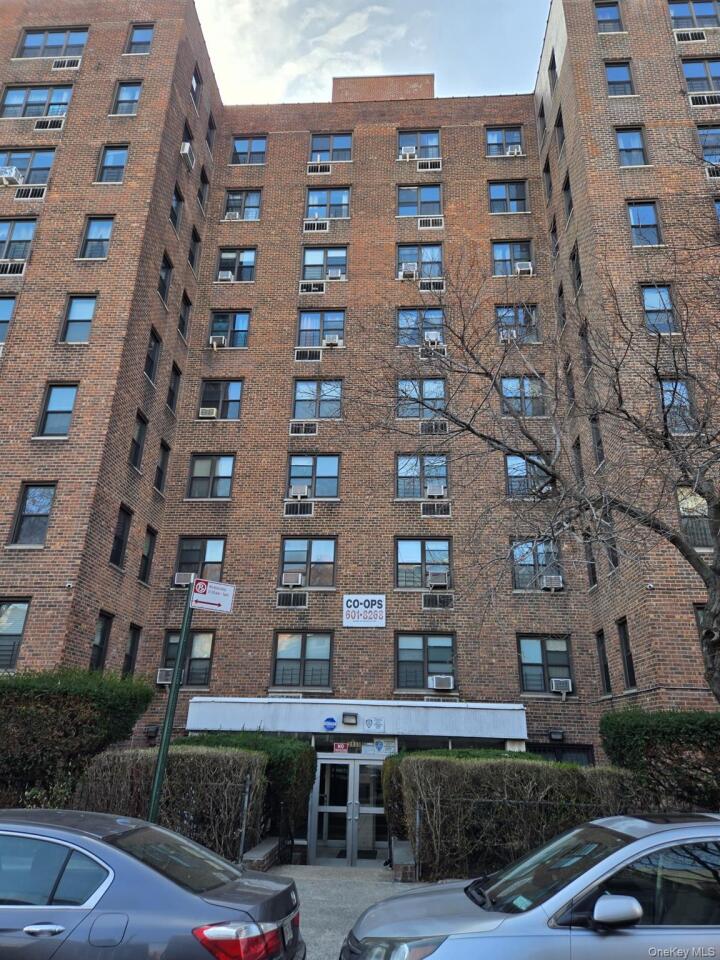 Property photo # 1