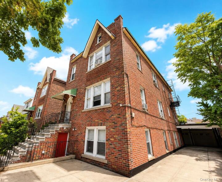 Property photo # 1