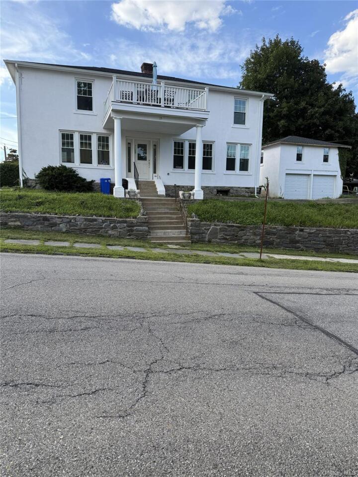 Property photo # 1