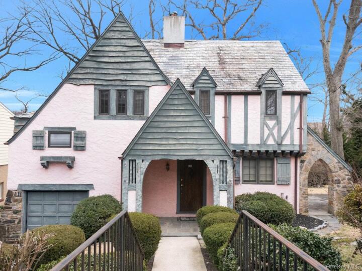 Property photo # 1