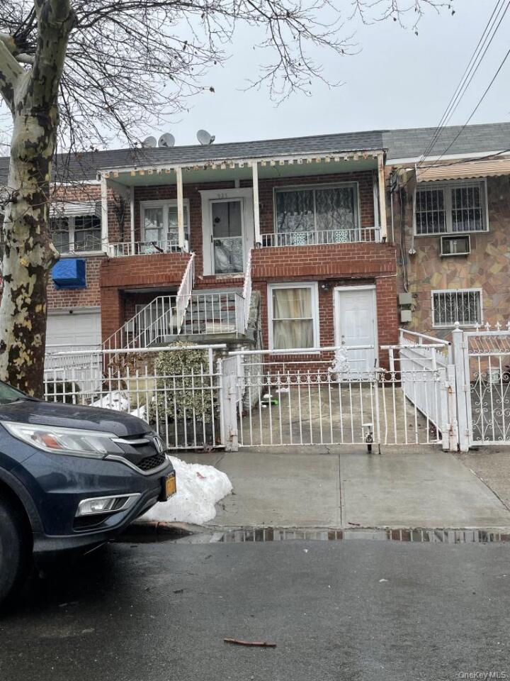 Property photo # 1