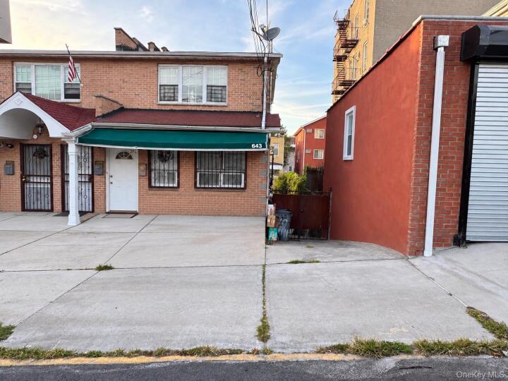 Property photo # 1