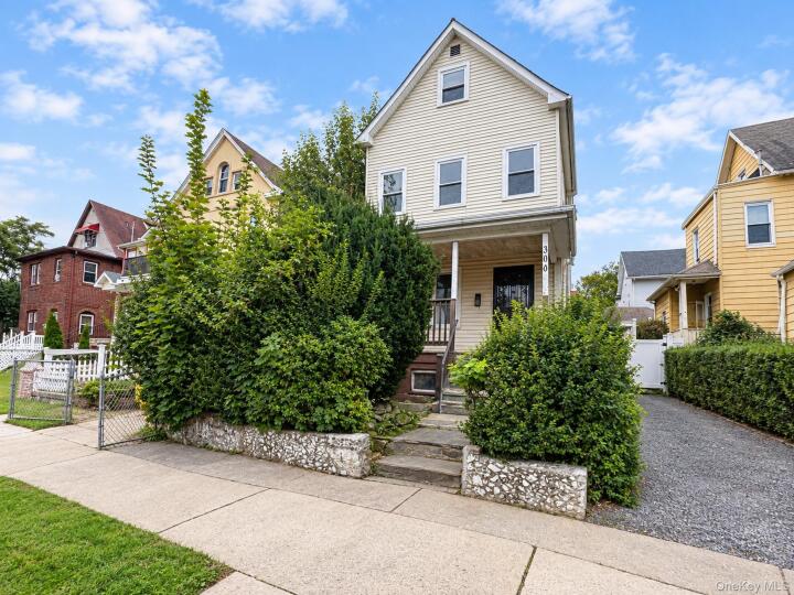 Property photo # 1