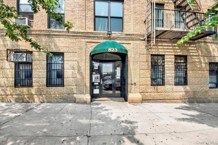 Property photo # 1