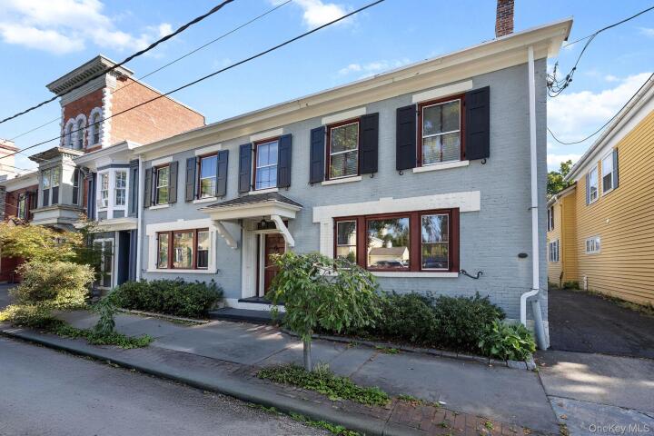 Property photo # 1
