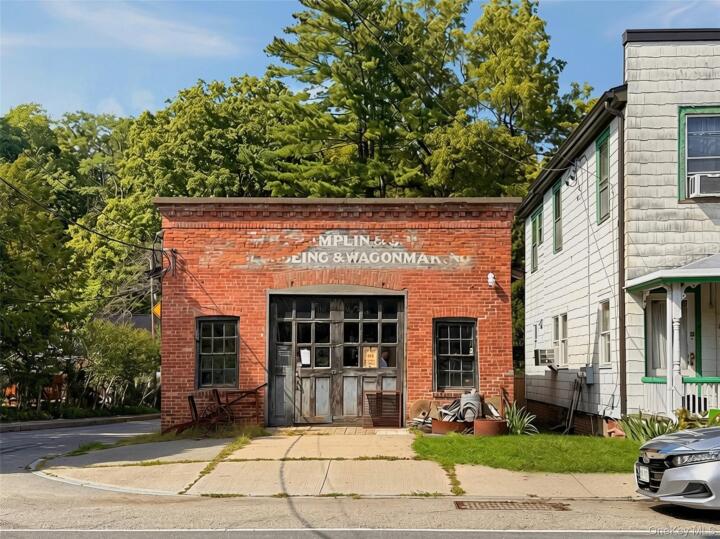 Property photo # 1