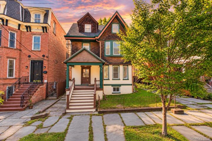 Property photo # 1
