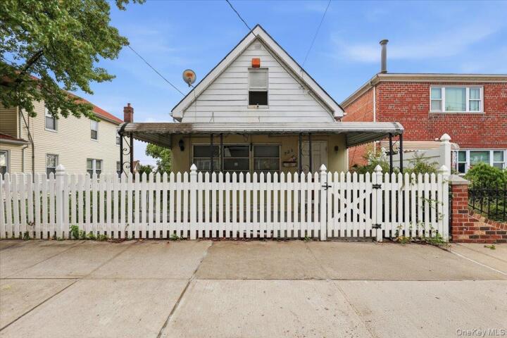 Property photo # 1