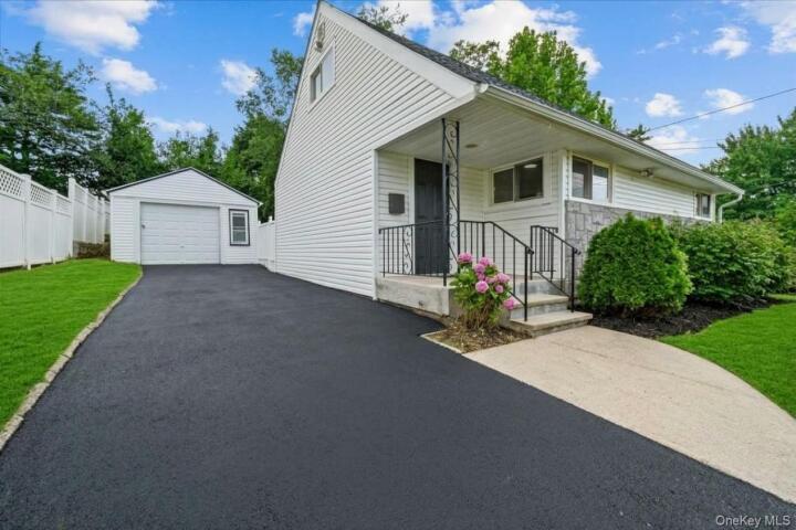 Property photo # 1
