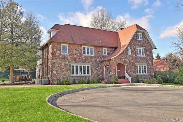 Property photo # 1